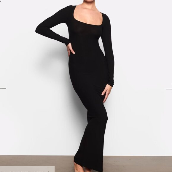 SKIMS Iconic Lounge dress β Square Neck β US Size 8-10 - Picture 1 of 9